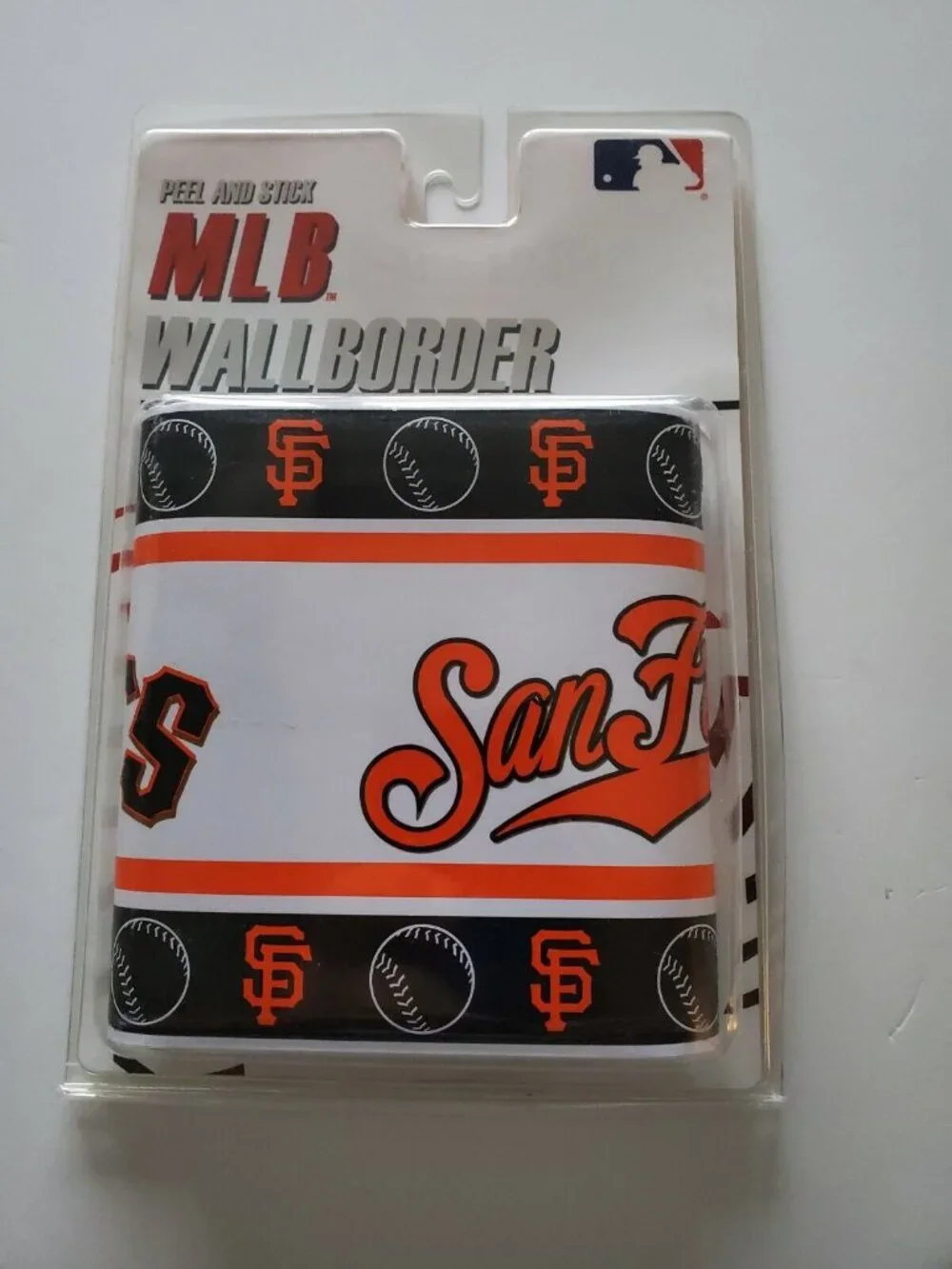 SAN FRANCISCO GIANTS MLB PEEL & STICK WALLPAPER BORDER. NEW
